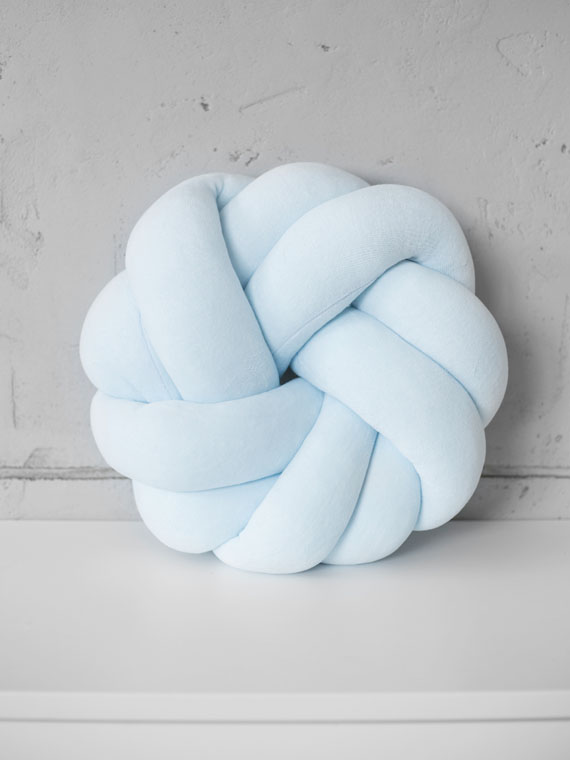 Poduszka knot pillow rozeta welurowa BABY BLUE 1